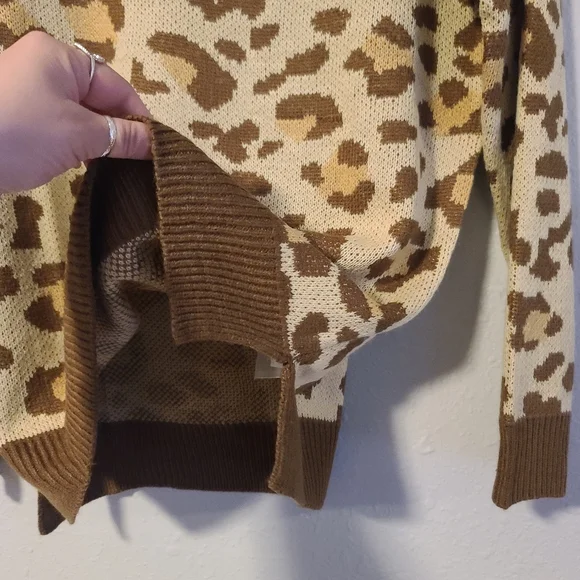 Sweater NWOT - Picture 6 of 7